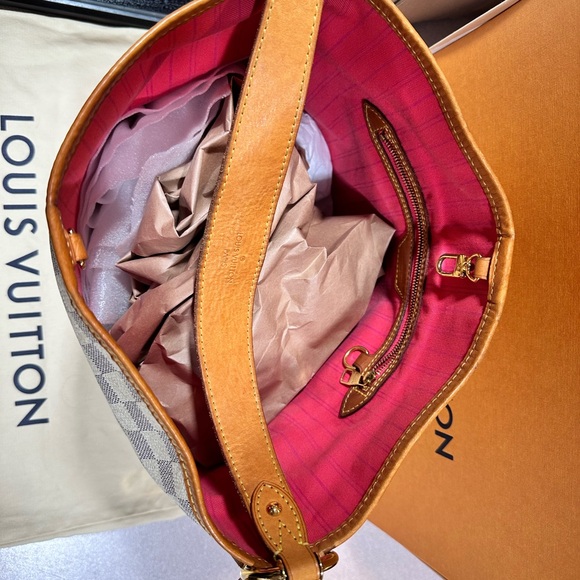 🛑 SOLD - Picture 3 of 16